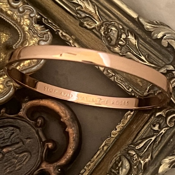 KATE SPADE • Stop And Smell The Roses Idiom Bangle Bracelet - Picture 4 of 6